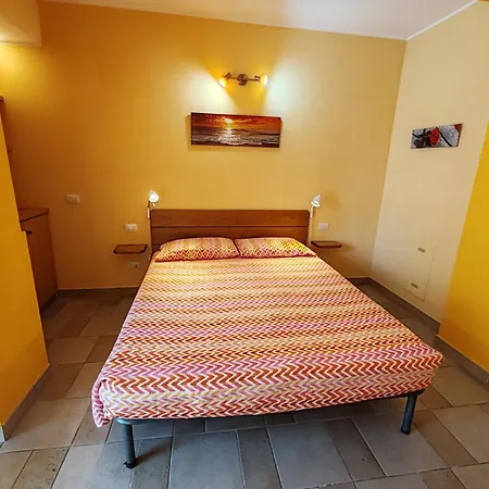 Residenza Silvana B Giardino On The Ground Floor With Parking Daire Verbania